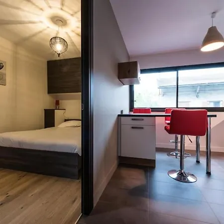 La Cle Des Champs Apartment *